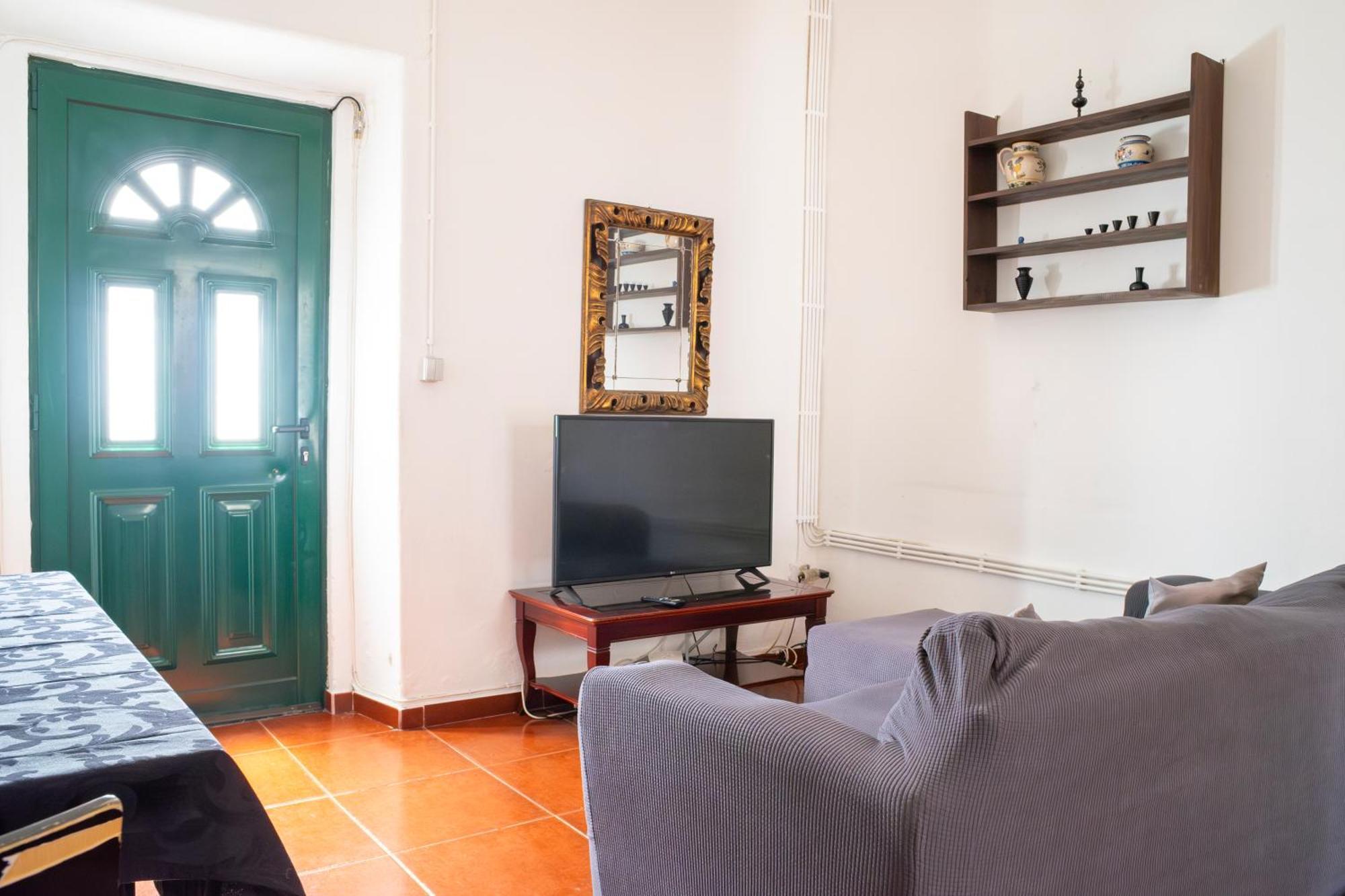 Front House Lisbon