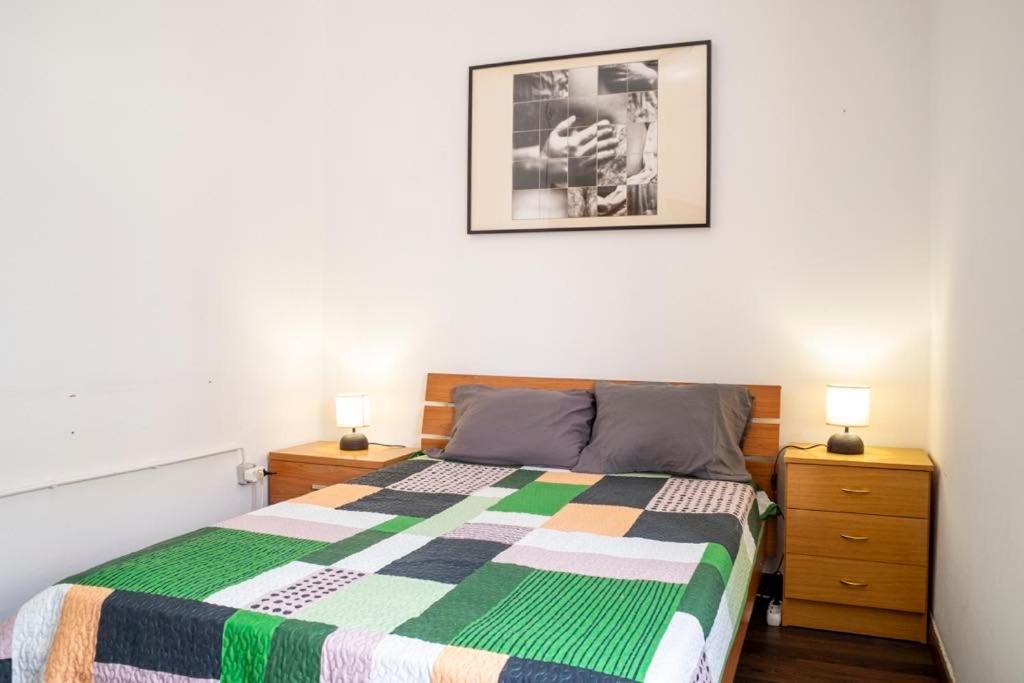 Front House Apartment *